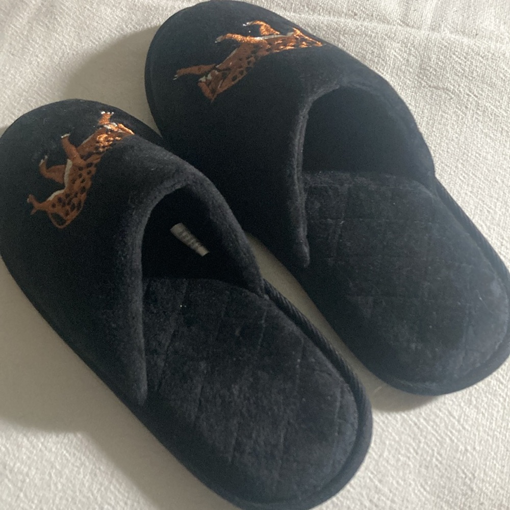 Embroidered slippers - Picture 3 of 5